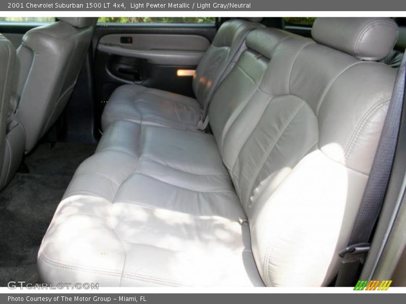 Light Pewter Metallic / Light Gray/Neutral 2001 Chevrolet Suburban 1500 LT 4x4