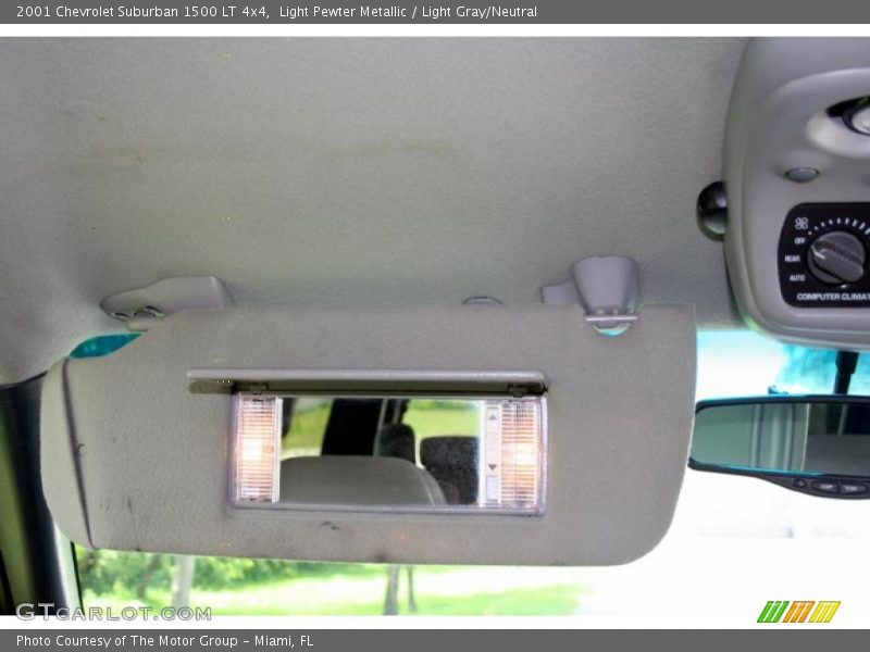 Light Pewter Metallic / Light Gray/Neutral 2001 Chevrolet Suburban 1500 LT 4x4