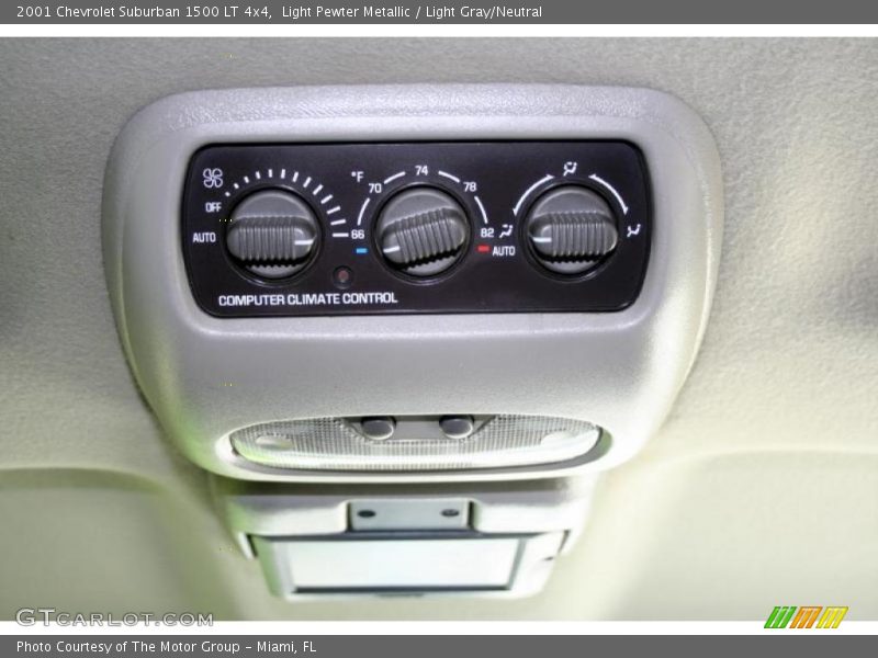 Light Pewter Metallic / Light Gray/Neutral 2001 Chevrolet Suburban 1500 LT 4x4