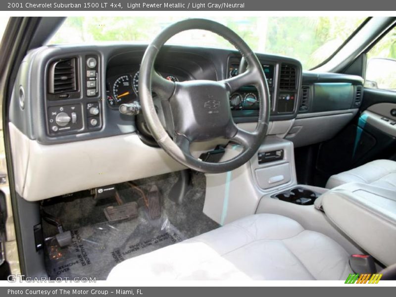 Light Pewter Metallic / Light Gray/Neutral 2001 Chevrolet Suburban 1500 LT 4x4