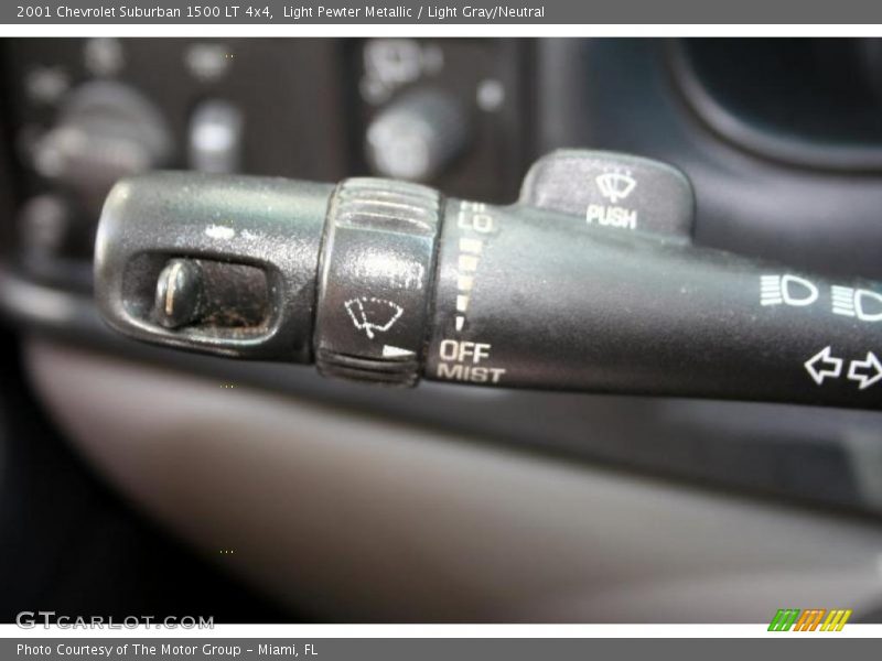 Light Pewter Metallic / Light Gray/Neutral 2001 Chevrolet Suburban 1500 LT 4x4