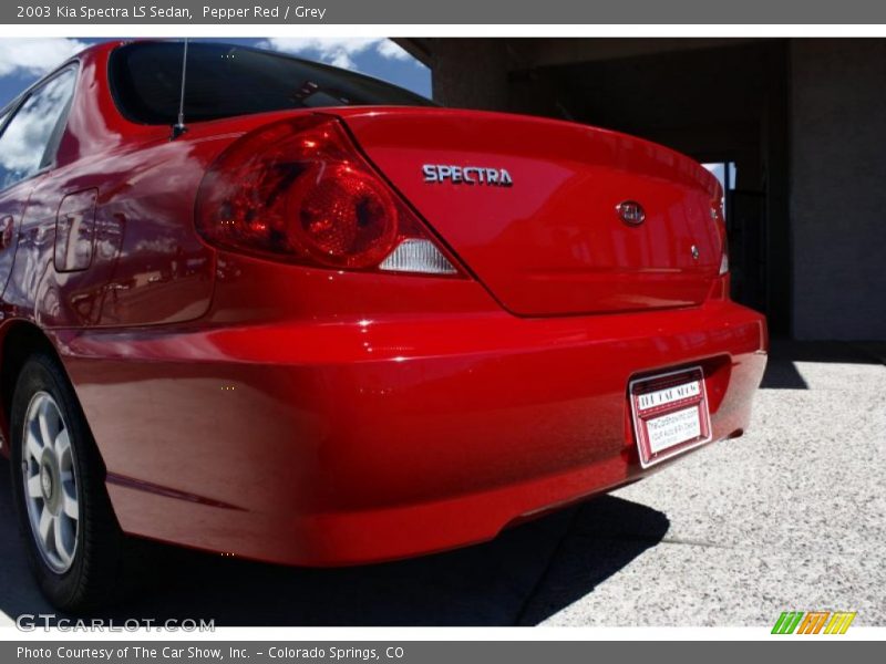 Pepper Red / Grey 2003 Kia Spectra LS Sedan
