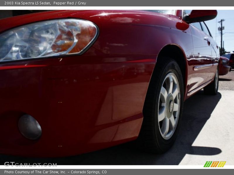 Pepper Red / Grey 2003 Kia Spectra LS Sedan