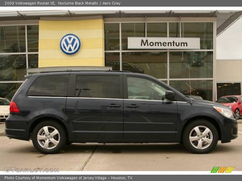 Nocturne Black Metallic / Aero Grey 2009 Volkswagen Routan SE