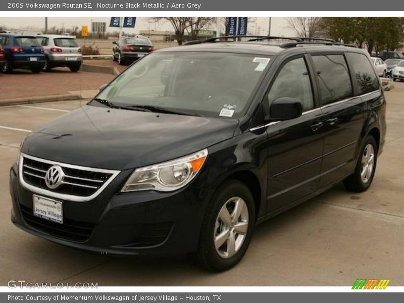 Nocturne Black Metallic / Aero Grey 2009 Volkswagen Routan SE
