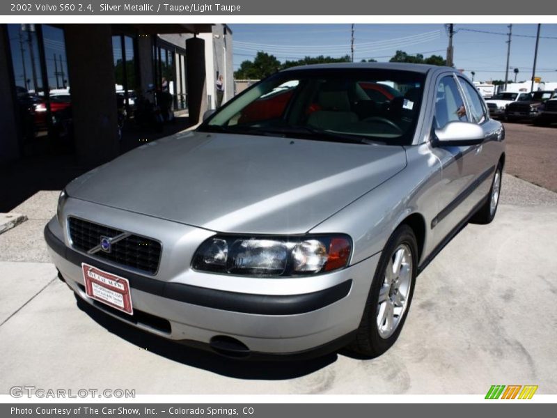 Silver Metallic / Taupe/Light Taupe 2002 Volvo S60 2.4