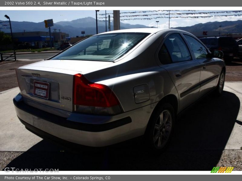 Silver Metallic / Taupe/Light Taupe 2002 Volvo S60 2.4