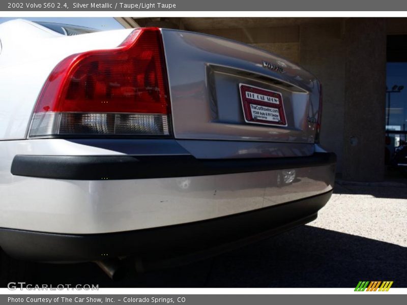 Silver Metallic / Taupe/Light Taupe 2002 Volvo S60 2.4