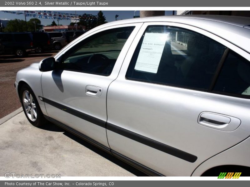 Silver Metallic / Taupe/Light Taupe 2002 Volvo S60 2.4