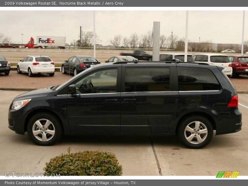 Nocturne Black Metallic / Aero Grey 2009 Volkswagen Routan SE