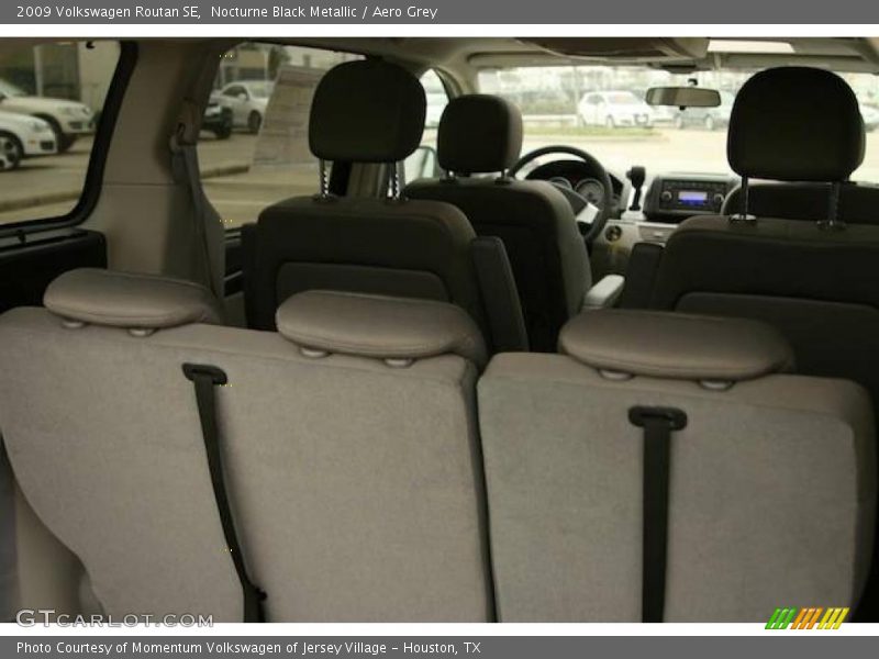 Nocturne Black Metallic / Aero Grey 2009 Volkswagen Routan SE
