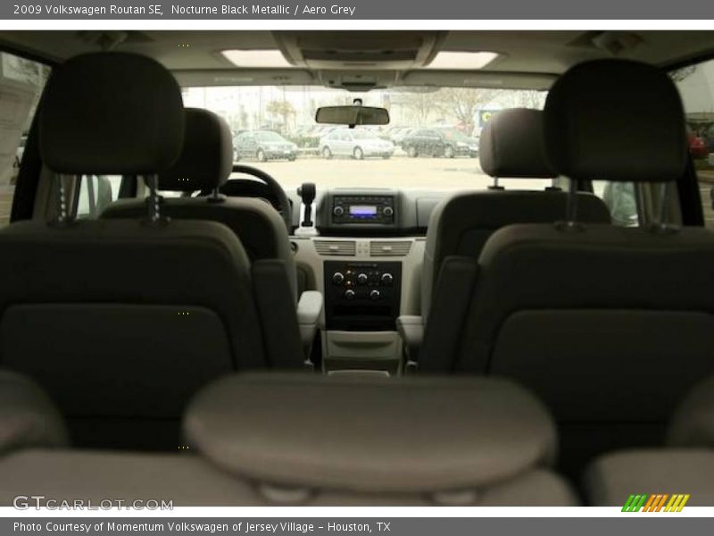 Nocturne Black Metallic / Aero Grey 2009 Volkswagen Routan SE