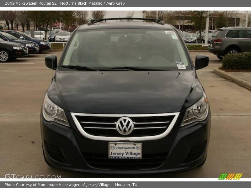 Nocturne Black Metallic / Aero Grey 2009 Volkswagen Routan SE