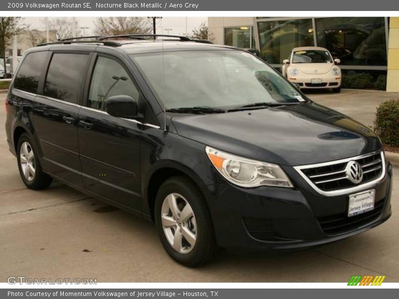 Nocturne Black Metallic / Aero Grey 2009 Volkswagen Routan SE