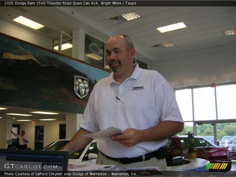 Bright White / Taupe 2005 Dodge Ram 1500 Thunder Road Quad Cab 4x4