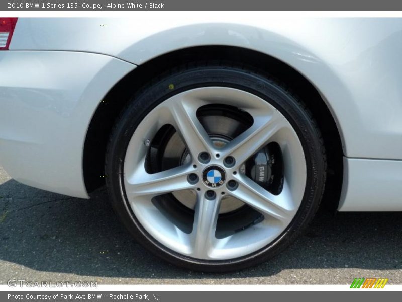 Alpine White / Black 2010 BMW 1 Series 135i Coupe