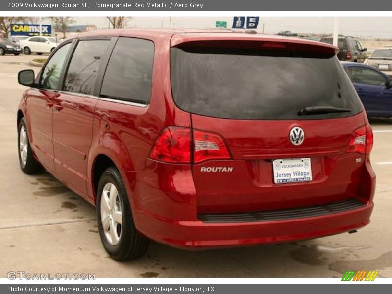 Pomegranate Red Metallic / Aero Grey 2009 Volkswagen Routan SE