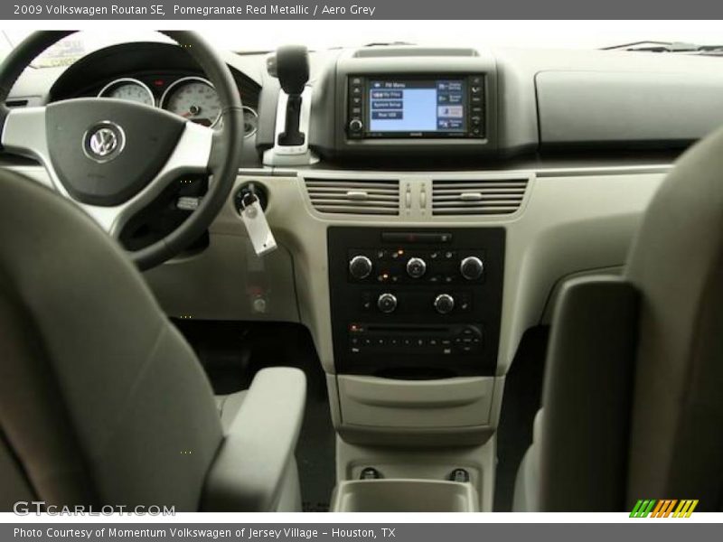 Pomegranate Red Metallic / Aero Grey 2009 Volkswagen Routan SE