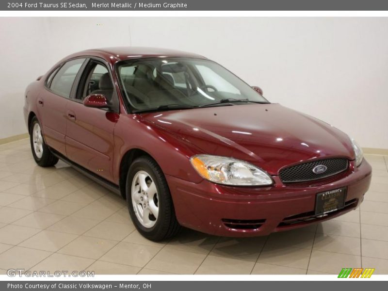 Merlot Metallic / Medium Graphite 2004 Ford Taurus SE Sedan