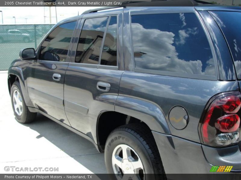 Dark Gray Metallic / Light Gray 2005 Chevrolet TrailBlazer LS 4x4