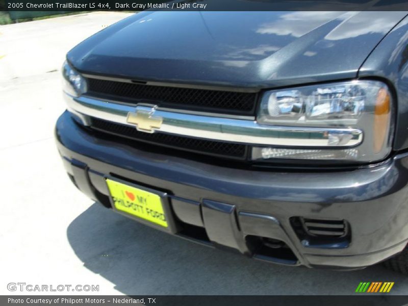 Dark Gray Metallic / Light Gray 2005 Chevrolet TrailBlazer LS 4x4