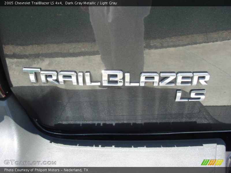 Dark Gray Metallic / Light Gray 2005 Chevrolet TrailBlazer LS 4x4