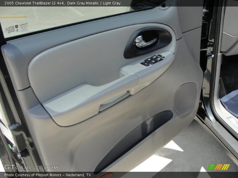 Dark Gray Metallic / Light Gray 2005 Chevrolet TrailBlazer LS 4x4