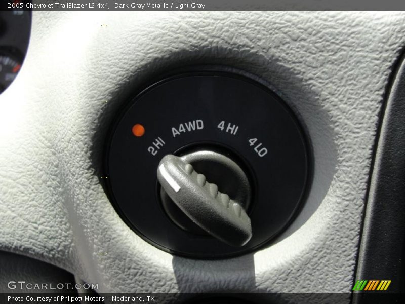 Dark Gray Metallic / Light Gray 2005 Chevrolet TrailBlazer LS 4x4