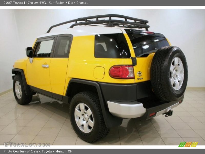 Sun Fusion / Dark Charcoal 2007 Toyota FJ Cruiser 4WD