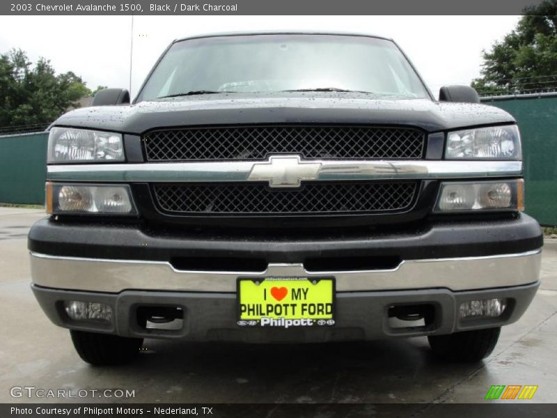 Black / Dark Charcoal 2003 Chevrolet Avalanche 1500