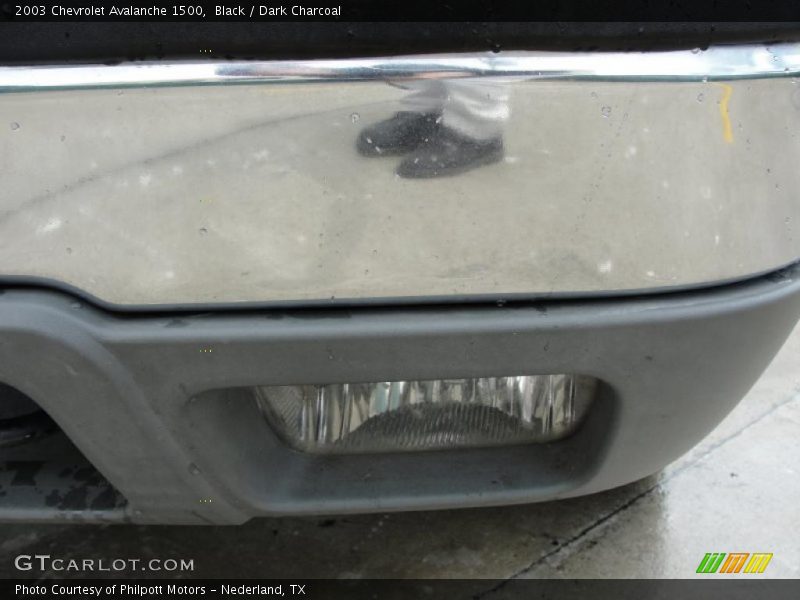 Black / Dark Charcoal 2003 Chevrolet Avalanche 1500