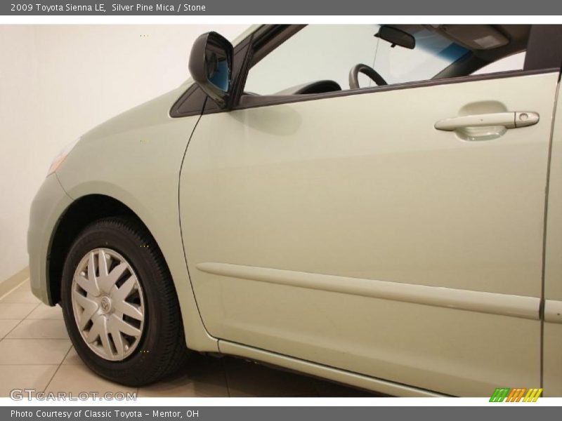 Silver Pine Mica / Stone 2009 Toyota Sienna LE
