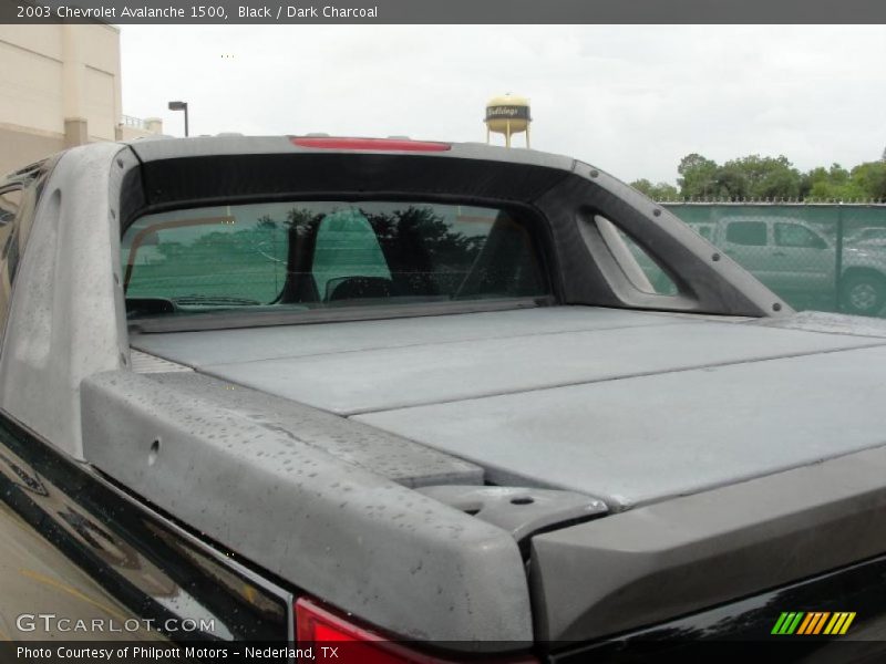 Black / Dark Charcoal 2003 Chevrolet Avalanche 1500