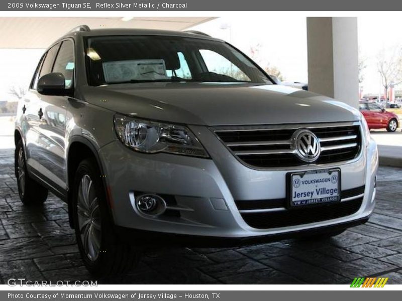 Reflex Silver Metallic / Charcoal 2009 Volkswagen Tiguan SE