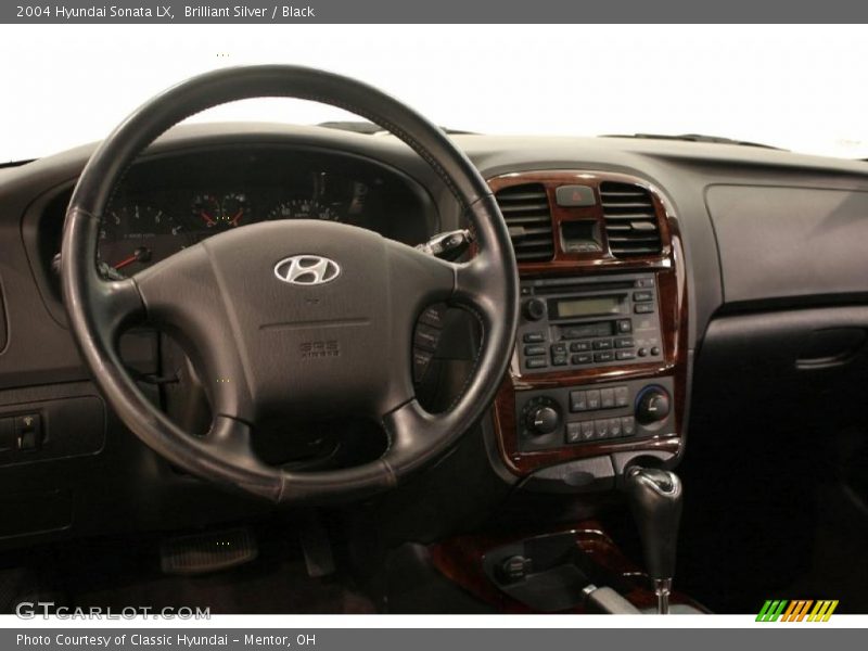 Brilliant Silver / Black 2004 Hyundai Sonata LX