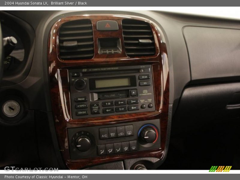 Brilliant Silver / Black 2004 Hyundai Sonata LX