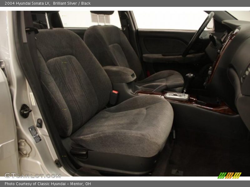 Brilliant Silver / Black 2004 Hyundai Sonata LX