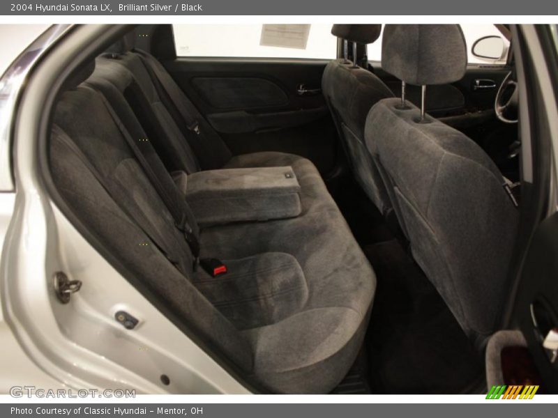 Brilliant Silver / Black 2004 Hyundai Sonata LX