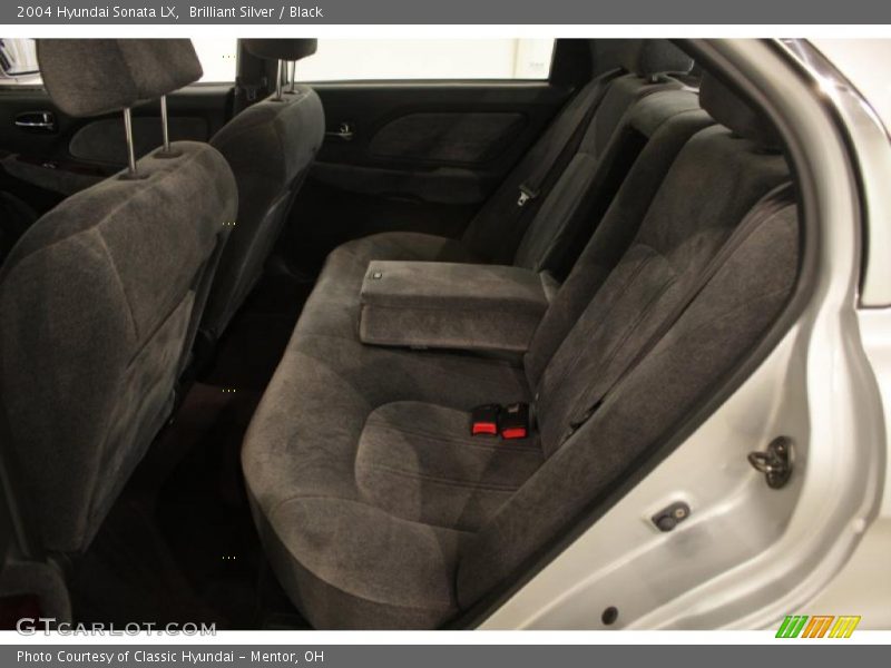Brilliant Silver / Black 2004 Hyundai Sonata LX