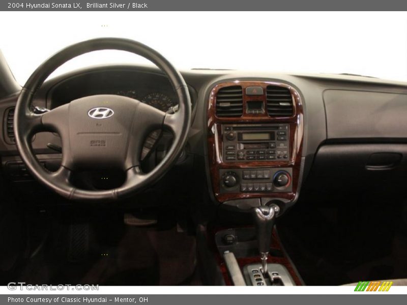 Brilliant Silver / Black 2004 Hyundai Sonata LX
