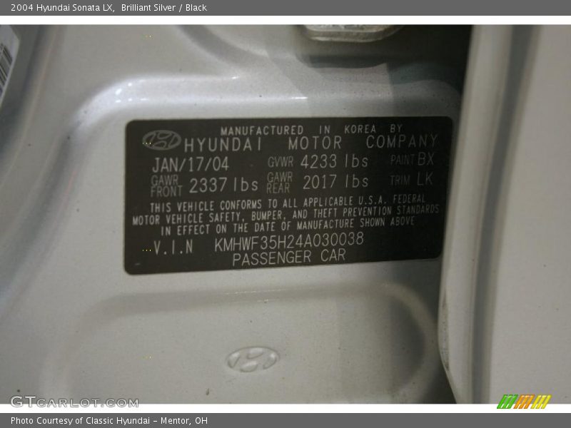 Brilliant Silver / Black 2004 Hyundai Sonata LX