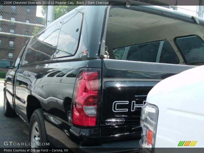 Black / Dark Charcoal 2006 Chevrolet Silverado 1500 LS Regular Cab
