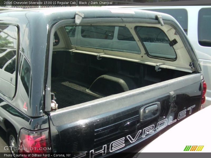 Black / Dark Charcoal 2006 Chevrolet Silverado 1500 LS Regular Cab
