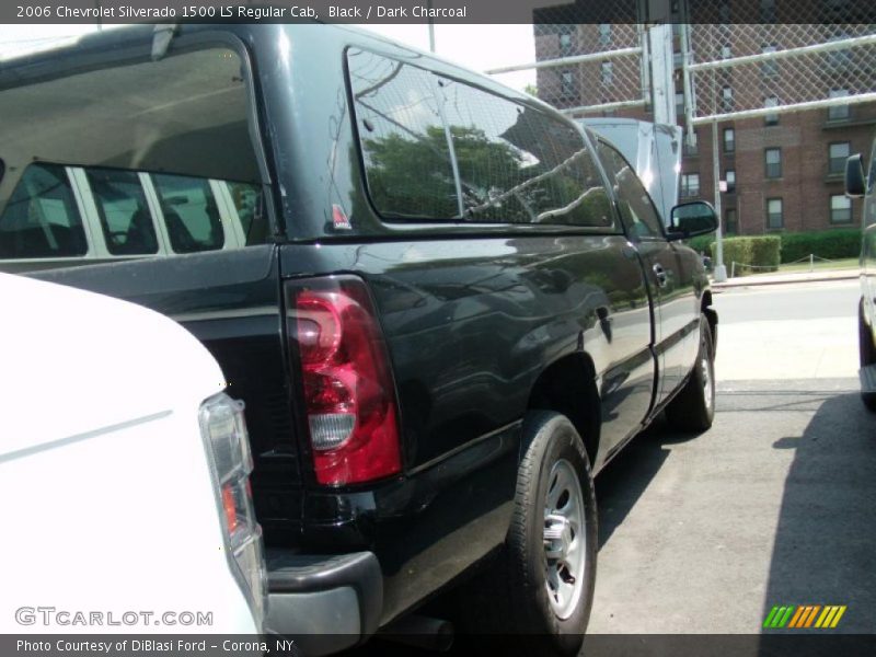 Black / Dark Charcoal 2006 Chevrolet Silverado 1500 LS Regular Cab