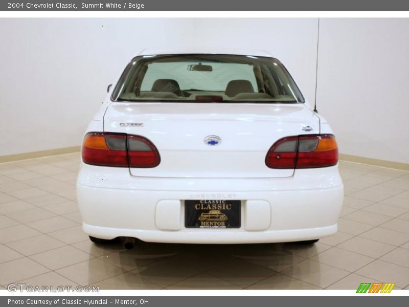 Summit White / Beige 2004 Chevrolet Classic
