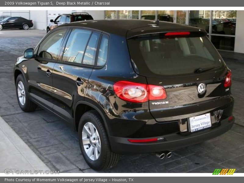 Deep Black Metallic / Charcoal 2009 Volkswagen Tiguan S