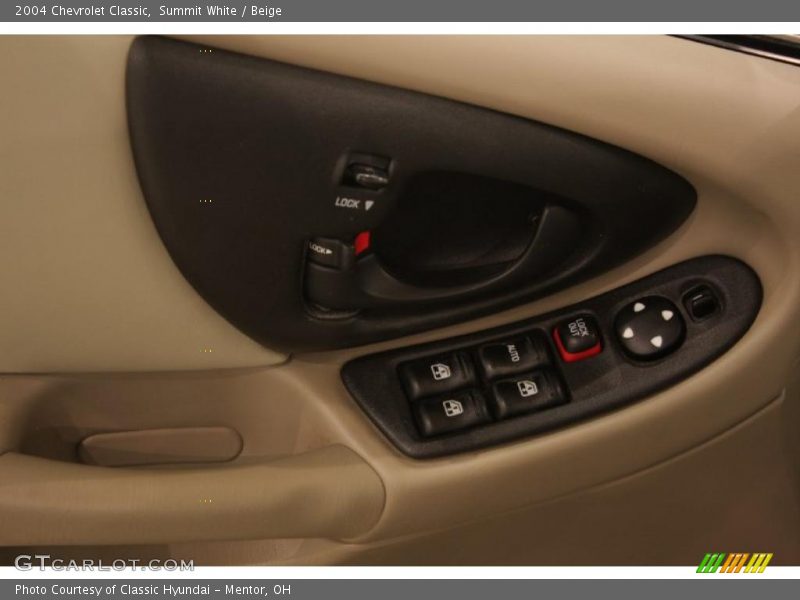 Summit White / Beige 2004 Chevrolet Classic