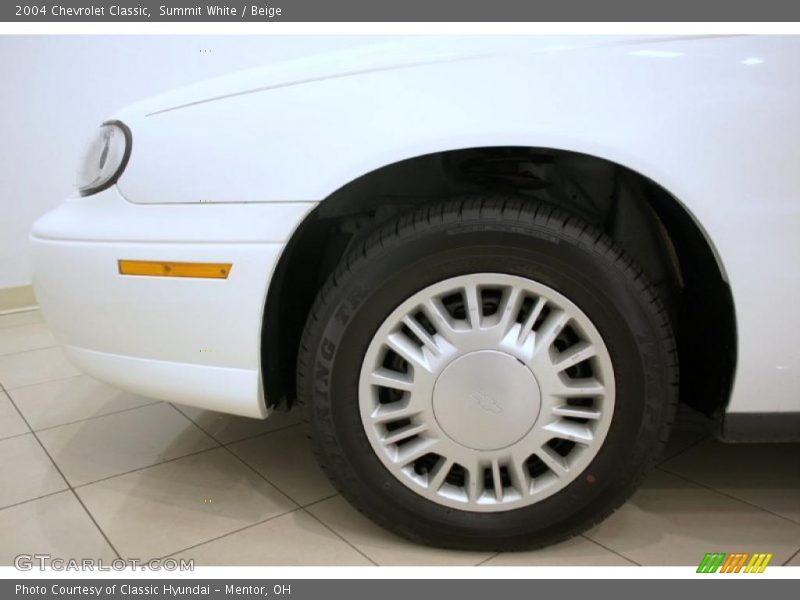 Summit White / Beige 2004 Chevrolet Classic