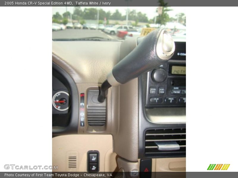Taffeta White / Ivory 2005 Honda CR-V Special Edition 4WD