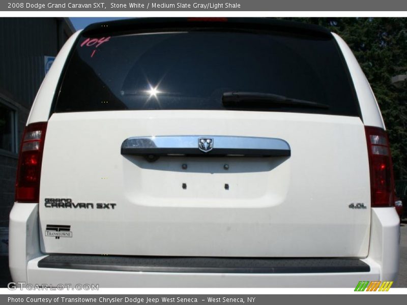 Stone White / Medium Slate Gray/Light Shale 2008 Dodge Grand Caravan SXT
